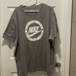 Nike t-shirt
